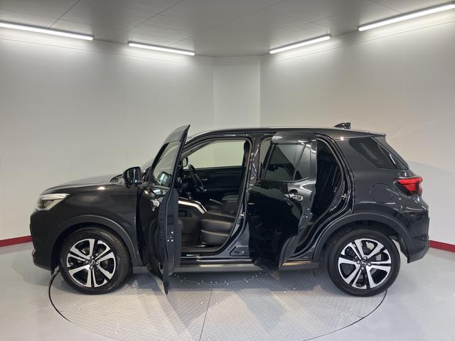 ロッキープレミアム純正ナビ バックカメラ 地上デジタルTV ETC プッシュスタート キーフリーシステム 前席シートヒーター LEDヘッドライト オートライト クルーズコントロール スマートアシスト(愛媛県)の中古車