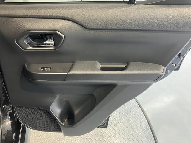 ロッキープレミアム純正ナビ バックカメラ 地上デジタルTV ETC プッシュスタート キーフリーシステム 前席シートヒーター LEDヘッドライト オートライト クルーズコントロール スマートアシスト(愛媛県)の中古車