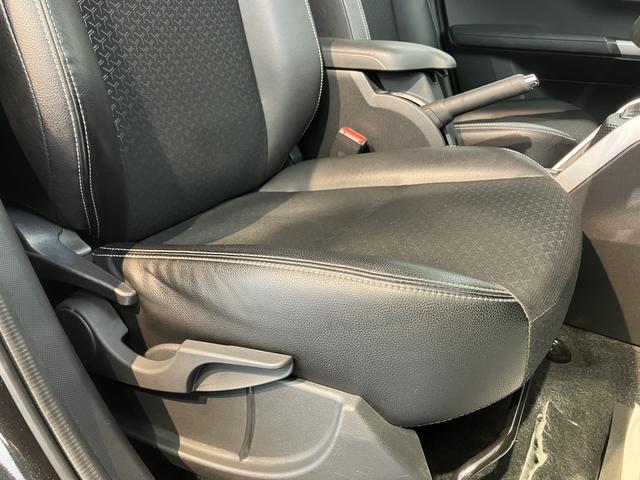 ロッキープレミアム純正ナビ バックカメラ 地上デジタルTV ETC プッシュスタート キーフリーシステム 前席シートヒーター LEDヘッドライト オートライト クルーズコントロール スマートアシスト(愛媛県)の中古車