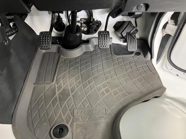 ハイゼットトラックスタンダード　農用スペシャルＳＡIIIｔ４ＷＤ　５速ミッション車　マニュアルエアコン　パワステ　ＡＢＳ　運転席エアバッグ　荷台作業灯（愛媛県）の中古車