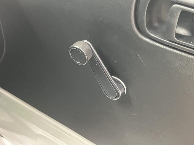 ハイゼットトラックスタンダード　農用スペシャルＳＡIIIｔ４ＷＤ　５速ミッション車　マニュアルエアコン　パワステ　ＡＢＳ　運転席エアバッグ　荷台作業灯（愛媛県）の中古車