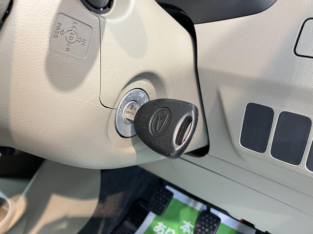 ミラXスペシャル2WD マニュアル車 マニュアルエアコン CD AM FM AUX 運転席・助手席エアバック パワーステアリング パワーウインドウ ABS(愛媛県)の中古車