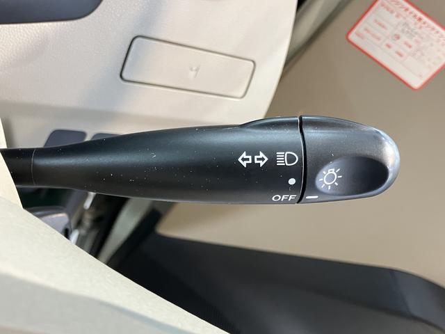 ミラXスペシャル2WD マニュアル車 マニュアルエアコン CD AM FM AUX 運転席・助手席エアバック パワーステアリング パワーウインドウ ABS(愛媛県)の中古車