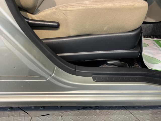 ミラXスペシャル2WD マニュアル車 マニュアルエアコン CD AM FM AUX 運転席・助手席エアバック パワーステアリング パワーウインドウ ABS(愛媛県)の中古車