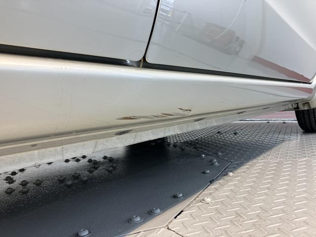 ミラXスペシャル2WD マニュアル車 マニュアルエアコン CD AM FM AUX 運転席・助手席エアバック パワーステアリング パワーウインドウ ABS(愛媛県)の中古車