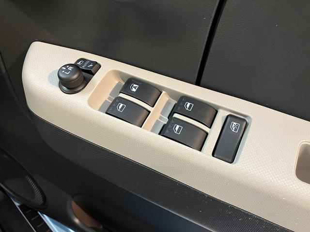 ミラトコットX SAIIIプッシュスタート アイドリングストップ コーナーセンサー LEDヘッドライト 純正ナビ CD DVD USB Bluetooth フルセグTV バックカメラ 電動格納ミラー 運転席・助手席エアバック(愛媛県)の中古車