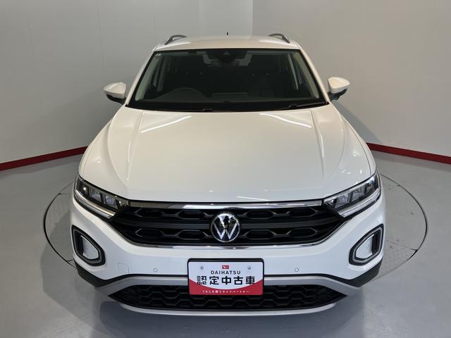 VW T−ロックTSI アクティブオートライト LEDヘッドライト 電動パーキングブレーキ オートブレーキホールド プッシュスタート アダプティブクルーズコントロール アイドリングストップ コーナーセンサー パークアシスト 純正ナビ(愛媛県)の中古車