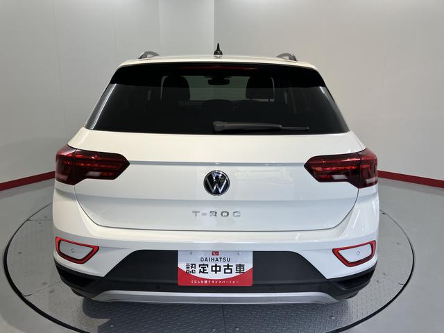 VW T−ロックTSI アクティブオートライト LEDヘッドライト 電動パーキングブレーキ オートブレーキホールド プッシュスタート アダプティブクルーズコントロール アイドリングストップ コーナーセンサー パークアシスト 純正ナビ(愛媛県)の中古車