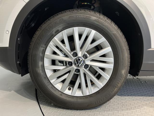 VW T−ロックTSI アクティブオートライト LEDヘッドライト 電動パーキングブレーキ オートブレーキホールド プッシュスタート アダプティブクルーズコントロール アイドリングストップ コーナーセンサー パークアシスト 純正ナビ(愛媛県)の中古車