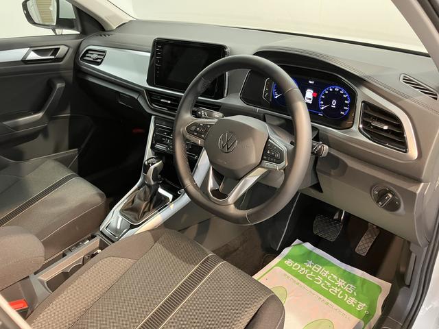 VW T−ロックTSI アクティブオートライト LEDヘッドライト 電動パーキングブレーキ オートブレーキホールド プッシュスタート アダプティブクルーズコントロール アイドリングストップ コーナーセンサー パークアシスト 純正ナビ(愛媛県)の中古車