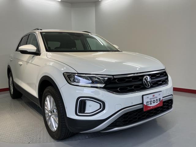 VW T−ロックTSI アクティブオートライト LEDヘッドライト 電動パーキングブレーキ オートブレーキホールド プッシュスタート アダプティブクルーズコントロール アイドリングストップ コーナーセンサー パークアシスト 純正ナビ(愛媛県)の中古車