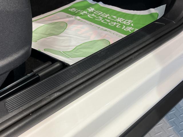 VW T−ロックTSI アクティブオートライト LEDヘッドライト 電動パーキングブレーキ オートブレーキホールド プッシュスタート アダプティブクルーズコントロール アイドリングストップ コーナーセンサー パークアシスト 純正ナビ(愛媛県)の中古車