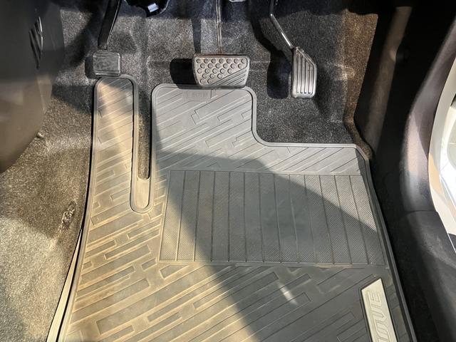 ムーヴカスタム　ＲＳ　ハイパーＳＡIIIＣＤ　ＤＶＤ　パノラマモニター　ＵＳＢ　Ｂｌｕｅｔｏｏｔｈ　プッシュスタート　アイドリングストップ　オートライト　ＬＥＤヘッドライト　運転席シートヒーター　ベンチシート　電動格納ドアミラー　キーフリー（愛媛県）の中古車