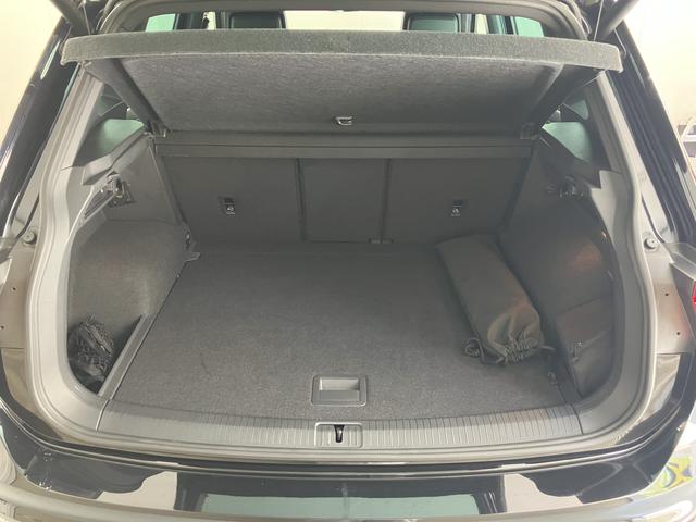 VW ティグアンTSI Rラインプッシュスタート アイドリングストップ コーナーセンサー パークアシスト オートブレーキホールド 電動パーキングブレーキ オートライト LEDヘッドライト アダプティブクルーズコントロール 2WD(愛媛県)の中古車