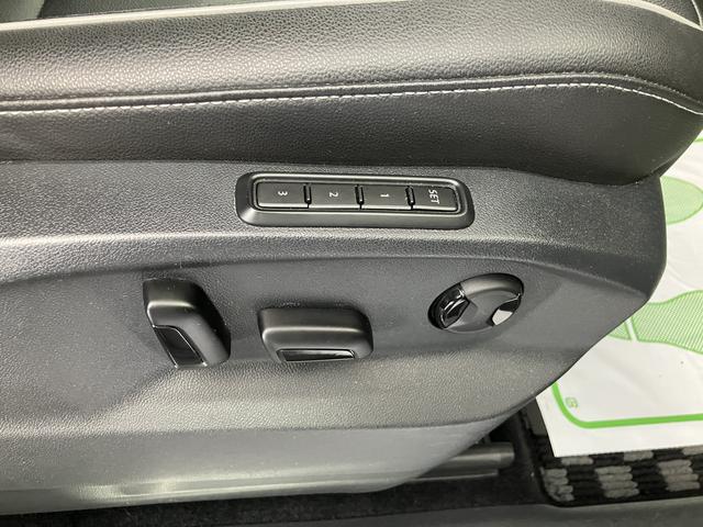 VW ティグアンTSI Rラインプッシュスタート アイドリングストップ コーナーセンサー パークアシスト オートブレーキホールド 電動パーキングブレーキ オートライト LEDヘッドライト アダプティブクルーズコントロール 2WD(愛媛県)の中古車