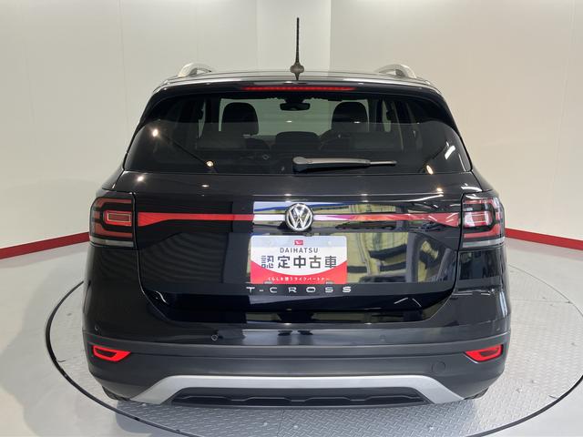 ＶＷ Ｔ−クロスＴＳＩ　１ｓｔプッシュスタート　アアイドリングストップ　コーナーセンサー　パーキングアシスト　アダプティブクルーズコントロール　レーンキープアシスト　オートライト　ＬＥＤヘッドライト　フロントフォグランプ　２ＷＤ（愛媛県）の中古車