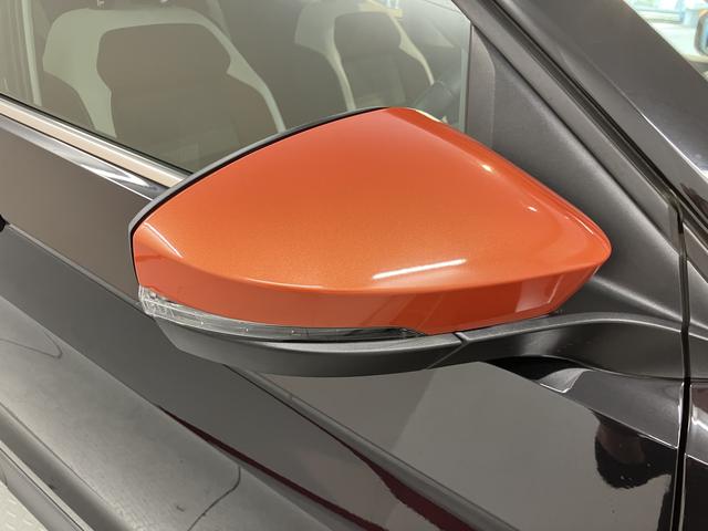 ＶＷ Ｔ−クロスＴＳＩ　１ｓｔプッシュスタート　アアイドリングストップ　コーナーセンサー　パーキングアシスト　アダプティブクルーズコントロール　レーンキープアシスト　オートライト　ＬＥＤヘッドライト　フロントフォグランプ　２ＷＤ（愛媛県）の中古車