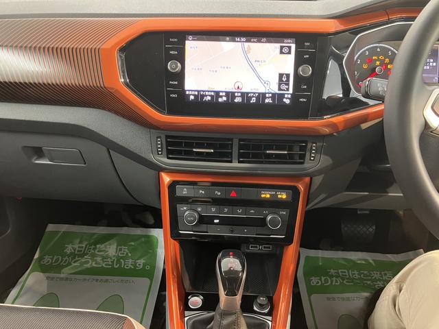 ＶＷ Ｔ−クロスＴＳＩ　１ｓｔプッシュスタート　アアイドリングストップ　コーナーセンサー　パーキングアシスト　アダプティブクルーズコントロール　レーンキープアシスト　オートライト　ＬＥＤヘッドライト　フロントフォグランプ　２ＷＤ（愛媛県）の中古車