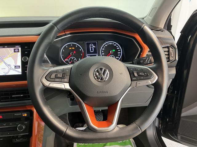 ＶＷ Ｔ−クロスＴＳＩ　１ｓｔプッシュスタート　アアイドリングストップ　コーナーセンサー　パーキングアシスト　アダプティブクルーズコントロール　レーンキープアシスト　オートライト　ＬＥＤヘッドライト　フロントフォグランプ　２ＷＤ（愛媛県）の中古車