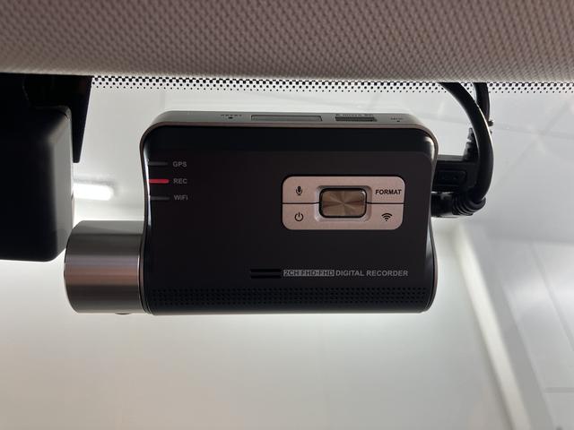 ＶＷ Ｔ−クロスＴＳＩ　１ｓｔプッシュスタート　アアイドリングストップ　コーナーセンサー　パーキングアシスト　アダプティブクルーズコントロール　レーンキープアシスト　オートライト　ＬＥＤヘッドライト　フロントフォグランプ　２ＷＤ（愛媛県）の中古車