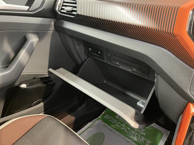 ＶＷ Ｔ−クロスＴＳＩ　１ｓｔプッシュスタート　アアイドリングストップ　コーナーセンサー　パーキングアシスト　アダプティブクルーズコントロール　レーンキープアシスト　オートライト　ＬＥＤヘッドライト　フロントフォグランプ　２ＷＤ（愛媛県）の中古車