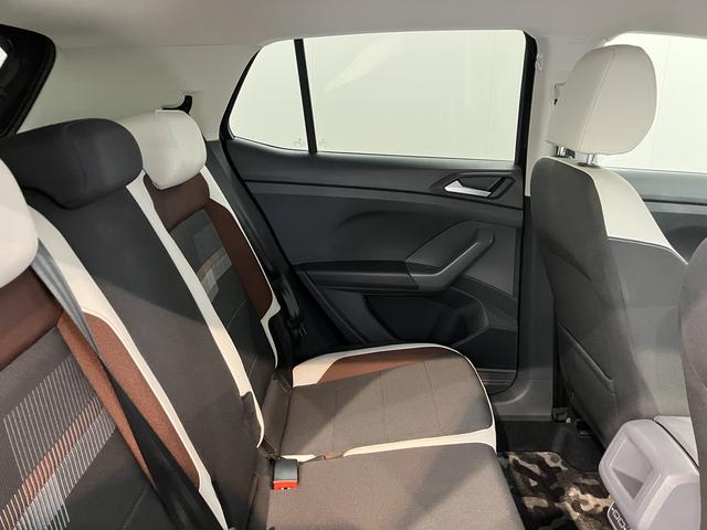 ＶＷ Ｔ−クロスＴＳＩ　１ｓｔプッシュスタート　アアイドリングストップ　コーナーセンサー　パーキングアシスト　アダプティブクルーズコントロール　レーンキープアシスト　オートライト　ＬＥＤヘッドライト　フロントフォグランプ　２ＷＤ（愛媛県）の中古車