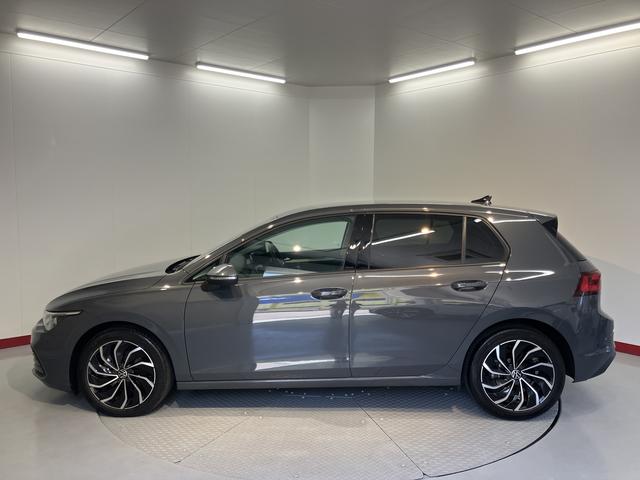 ＶＷ ゴルフＴＤＩアクティブアドバンス純正ナビ　バックモニター　フルセグＴＶ　ＥＴＣ　前席シートヒーター　障害物センサー　クルーズコントロール　ハンドルヒーター　オートライト　ＬＥＤヘッドライト　電動パーキング　アイドリングストップ（愛媛県）の中古車