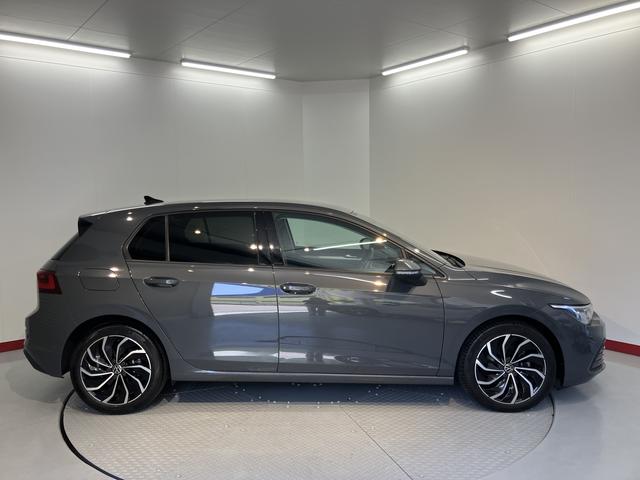 ＶＷ ゴルフＴＤＩアクティブアドバンス純正ナビ　バックモニター　フルセグＴＶ　ＥＴＣ　前席シートヒーター　障害物センサー　クルーズコントロール　ハンドルヒーター　オートライト　ＬＥＤヘッドライト　電動パーキング　アイドリングストップ（愛媛県）の中古車