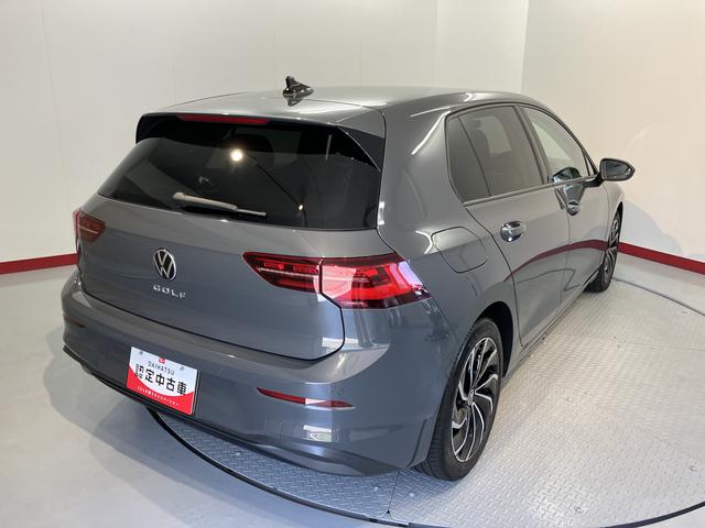 ＶＷ ゴルフＴＤＩアクティブアドバンス純正ナビ　バックモニター　フルセグＴＶ　ＥＴＣ　前席シートヒーター　障害物センサー　クルーズコントロール　ハンドルヒーター　オートライト　ＬＥＤヘッドライト　電動パーキング　アイドリングストップ（愛媛県）の中古車