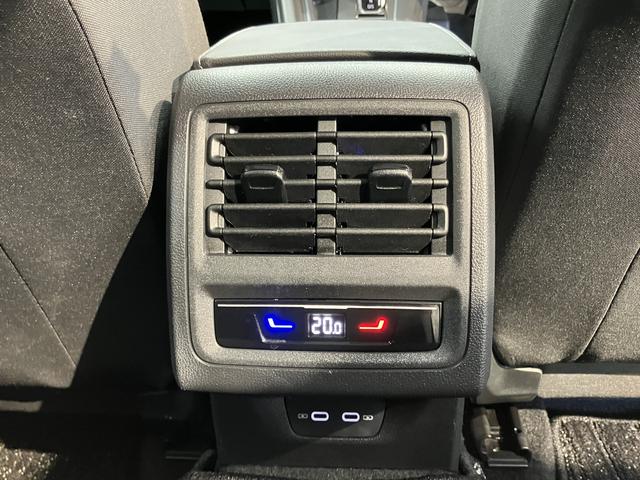 ＶＷ ゴルフＴＤＩアクティブアドバンス純正ナビ　バックモニター　フルセグＴＶ　ＥＴＣ　前席シートヒーター　障害物センサー　クルーズコントロール　ハンドルヒーター　オートライト　ＬＥＤヘッドライト　電動パーキング　アイドリングストップ（愛媛県）の中古車