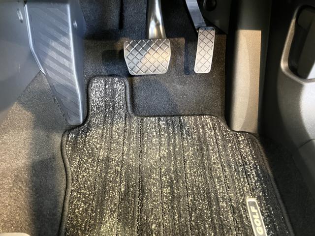 ＶＷ ゴルフＴＤＩアクティブアドバンス純正ナビ　バックモニター　フルセグＴＶ　ＥＴＣ　前席シートヒーター　障害物センサー　クルーズコントロール　ハンドルヒーター　オートライト　ＬＥＤヘッドライト　電動パーキング　アイドリングストップ（愛媛県）の中古車