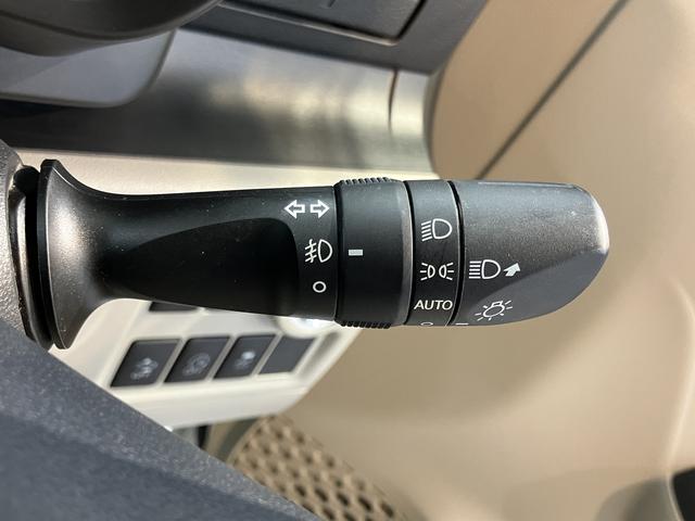 ブーンＸ　Ｇパッケージ　ＳＡIIプッシュスタート　アイドリングストップ　　オートライト　ＬＥＤヘッドライト　フロントフォグランプ　ベンチシート　盗難防止装置　レーンキープアシスト　純正ナビ　ＣＤ　ＤＶＤ　ＳＤ　ＵＳＢ　バックカメラ（愛媛県）の中古車