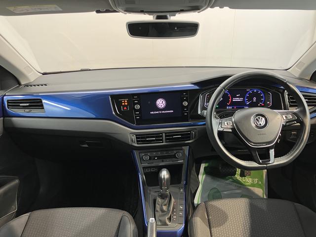 ＶＷ ポロＴＳＩコンフォートラインアイドリングストップ　パークアシスト　コーナーセンサー　アダプティブクルーズコントロール　オートライト　リヤフォグランプ　ワイヤレス充電　純正ナビ　ＣＤ　ＤＶＤ　ＳＤ　ＵＳＢ　フルセグ　バックカメラ（愛媛県）の中古車