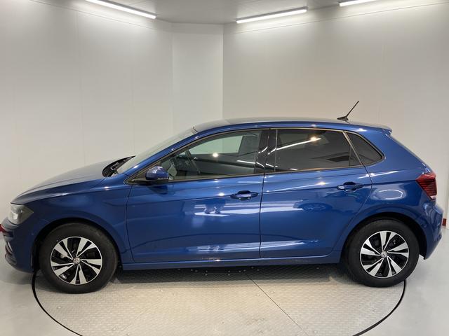 ＶＷ ポロＴＳＩコンフォートラインアイドリングストップ　パークアシスト　コーナーセンサー　アダプティブクルーズコントロール　オートライト　リヤフォグランプ　ワイヤレス充電　純正ナビ　ＣＤ　ＤＶＤ　ＳＤ　ＵＳＢ　フルセグ　バックカメラ（愛媛県）の中古車