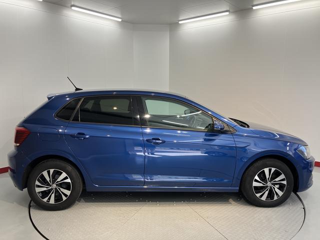 ＶＷ ポロＴＳＩコンフォートラインアイドリングストップ　パークアシスト　コーナーセンサー　アダプティブクルーズコントロール　オートライト　リヤフォグランプ　ワイヤレス充電　純正ナビ　ＣＤ　ＤＶＤ　ＳＤ　ＵＳＢ　フルセグ　バックカメラ（愛媛県）の中古車