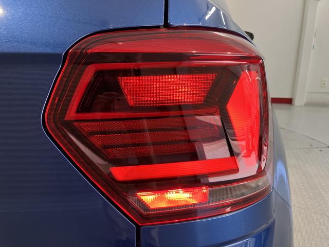 ＶＷ ポロＴＳＩコンフォートラインアイドリングストップ　パークアシスト　コーナーセンサー　アダプティブクルーズコントロール　オートライト　リヤフォグランプ　ワイヤレス充電　純正ナビ　ＣＤ　ＤＶＤ　ＳＤ　ＵＳＢ　フルセグ　バックカメラ（愛媛県）の中古車