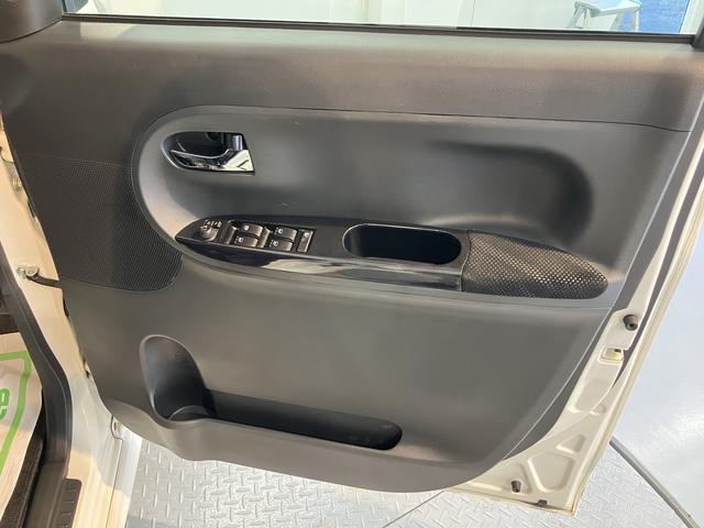 タントカスタムＲＳ　トップエディションＳＡIIIプッシュスタート　両側電動スライドドア　アイドリングストップ　オートライト　オートマチックハイビーム　ＬＥＤヘッドライト　フロントフォグランプ　運転席シートヒーター　ベンチシート　社外ナビ　フルセグ（愛媛県）の中古車