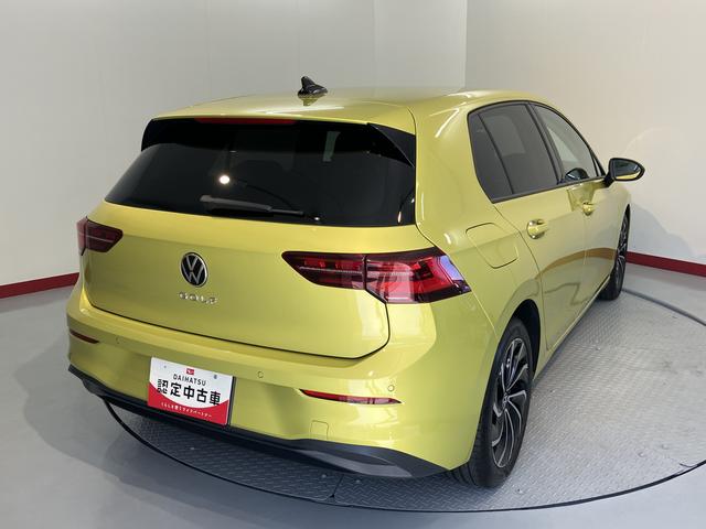 ＶＷ ゴルフＴＤＩアクティブアドバンスプッシュスタート　電動パーキングブレーキ　オートブレーキホールド　ワイヤレス充電　運転席・助手席シートヒーター　アイドリングストップ　アダプティブクルーズコントロール　オートライト　リヤフォグランプ（愛媛県）の中古車