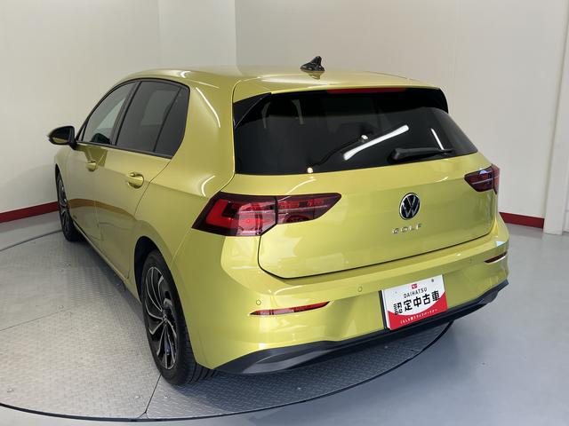 ＶＷ ゴルフＴＤＩアクティブアドバンスプッシュスタート　電動パーキングブレーキ　オートブレーキホールド　ワイヤレス充電　運転席・助手席シートヒーター　アイドリングストップ　アダプティブクルーズコントロール　オートライト　リヤフォグランプ（愛媛県）の中古車