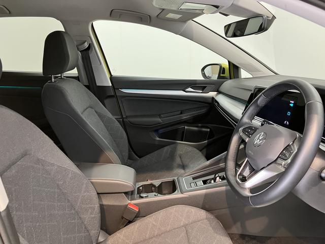 ＶＷ ゴルフＴＤＩアクティブアドバンスプッシュスタート　電動パーキングブレーキ　オートブレーキホールド　ワイヤレス充電　運転席・助手席シートヒーター　アイドリングストップ　アダプティブクルーズコントロール　オートライト　リヤフォグランプ（愛媛県）の中古車