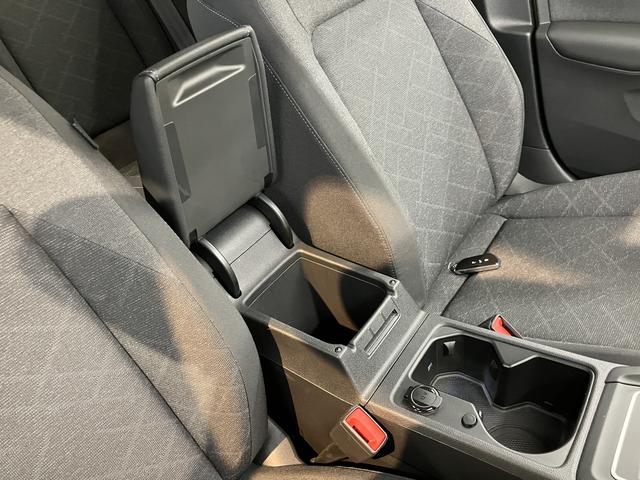 ＶＷ ゴルフＴＤＩアクティブアドバンスプッシュスタート　電動パーキングブレーキ　オートブレーキホールド　ワイヤレス充電　運転席・助手席シートヒーター　アイドリングストップ　アダプティブクルーズコントロール　オートライト　リヤフォグランプ（愛媛県）の中古車