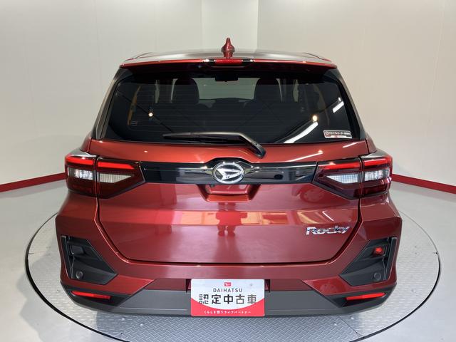 ロッキープレミアムＧメモリーナビ　パノラマモニター　ドライブレコーダー　ＥＴＣ車載器　アダプティブクルーズコントロール　ＬＥＤヘッドライト　フォグランプ　前席シートヒーター　プッシュスタート　スマートアシスト（愛媛県）の中古車