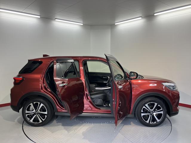 ロッキープレミアムＧメモリーナビ　パノラマモニター　ドライブレコーダー　ＥＴＣ車載器　アダプティブクルーズコントロール　ＬＥＤヘッドライト　フォグランプ　前席シートヒーター　プッシュスタート　スマートアシスト（愛媛県）の中古車