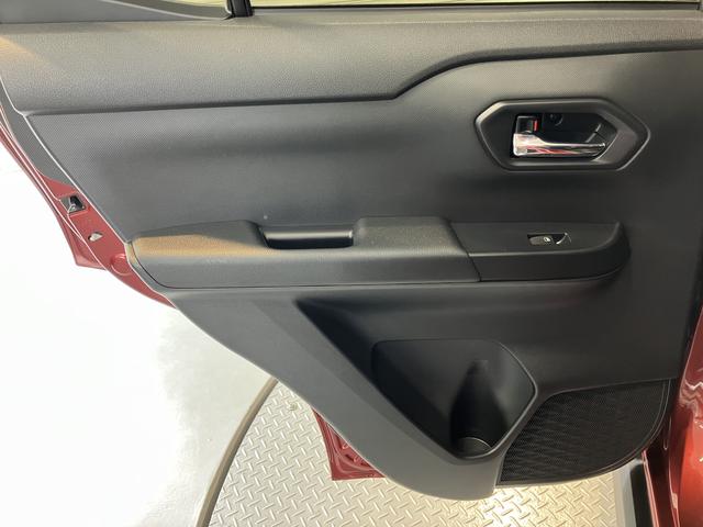 ロッキープレミアムＧメモリーナビ　パノラマモニター　ドライブレコーダー　ＥＴＣ車載器　アダプティブクルーズコントロール　ＬＥＤヘッドライト　フォグランプ　前席シートヒーター　プッシュスタート　スマートアシスト（愛媛県）の中古車