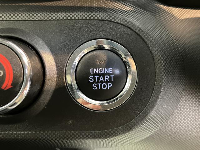 ロッキープレミアムＧメモリーナビ　パノラマモニター　ドライブレコーダー　ＥＴＣ車載器　アダプティブクルーズコントロール　ＬＥＤヘッドライト　フォグランプ　前席シートヒーター　プッシュスタート　スマートアシスト（愛媛県）の中古車