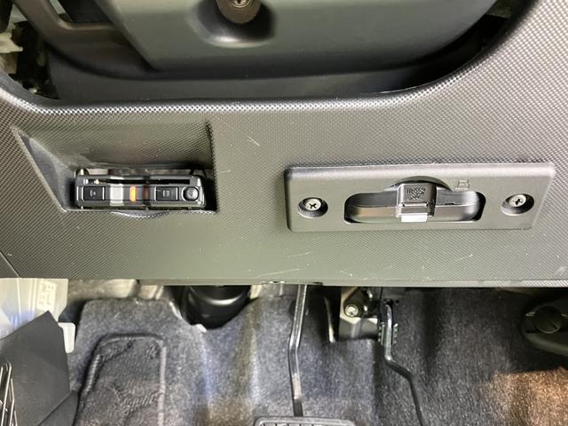 ロッキープレミアムＧメモリーナビ　パノラマモニター　ドライブレコーダー　ＥＴＣ車載器　アダプティブクルーズコントロール　ＬＥＤヘッドライト　フォグランプ　前席シートヒーター　プッシュスタート　スマートアシスト（愛媛県）の中古車