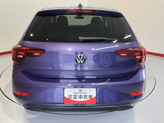 ＶＷ ポロＴＳＩアクティブプッシュスタート　アイドリングストップ　コーナーセンサー　パークアシスト　ワイヤレス充電　アダプティブクルーズコントロール　レーンキープアシスト　オートライト　オートマチックハイビーム　２ＷＤ（愛媛県）の中古車