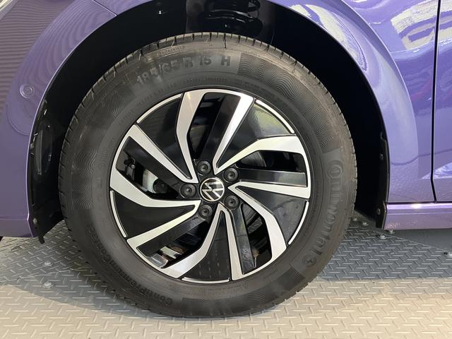 ＶＷ ポロＴＳＩアクティブプッシュスタート　アイドリングストップ　コーナーセンサー　パークアシスト　ワイヤレス充電　アダプティブクルーズコントロール　レーンキープアシスト　オートライト　オートマチックハイビーム　２ＷＤ（愛媛県）の中古車