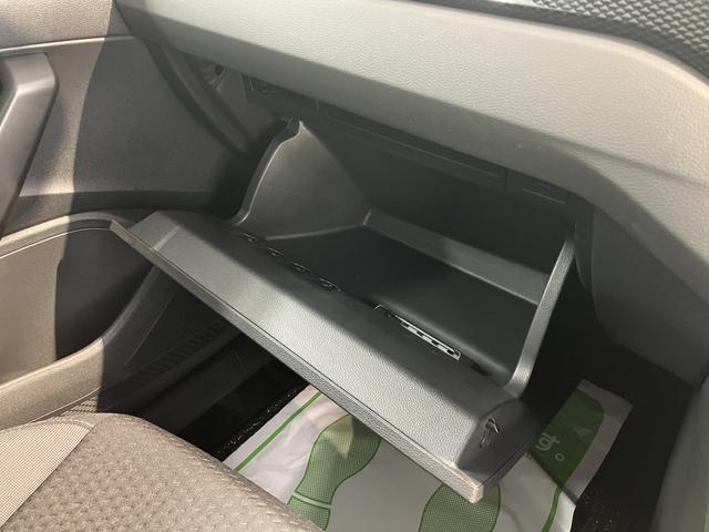 ＶＷ ポロＴＳＩアクティブプッシュスタート　アイドリングストップ　コーナーセンサー　パークアシスト　ワイヤレス充電　アダプティブクルーズコントロール　レーンキープアシスト　オートライト　オートマチックハイビーム　２ＷＤ（愛媛県）の中古車