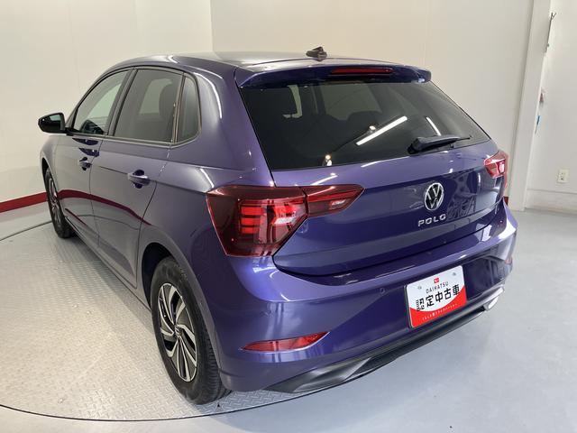 ＶＷ ポロＴＳＩアクティブプッシュスタート　アイドリングストップ　コーナーセンサー　パークアシスト　ワイヤレス充電　アダプティブクルーズコントロール　レーンキープアシスト　オートライト　オートマチックハイビーム　２ＷＤ（愛媛県）の中古車